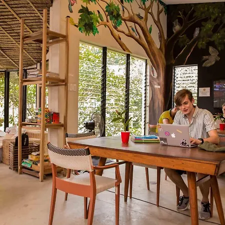 Spin Designer Hostel - El Nido-3
